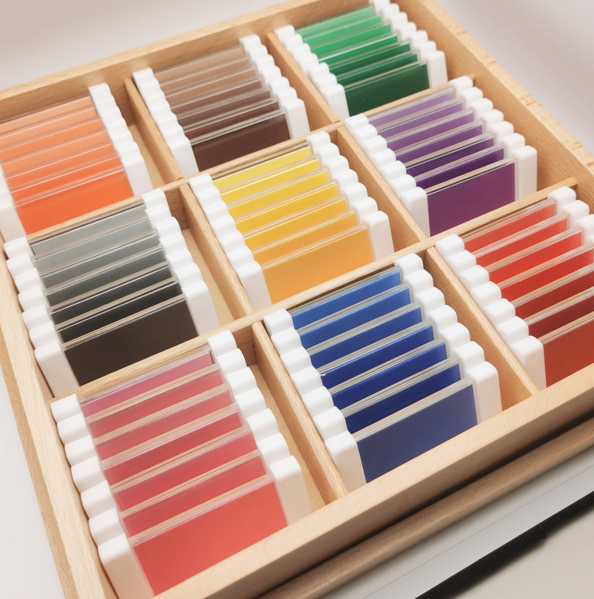 3 ème boîte de tablettes de couleur