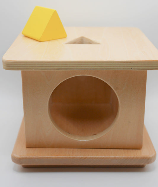 Boîte "imbucare" à forme "Prisme triangualire"