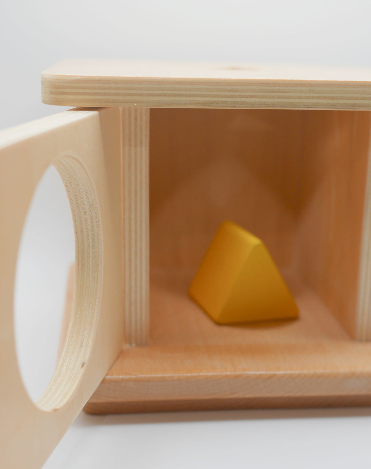 Boîte "imbucare" à forme "Prisme triangualire"